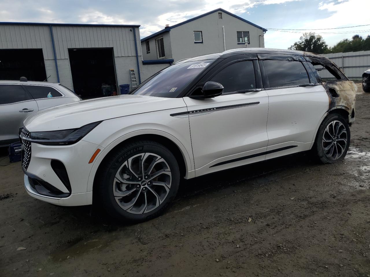 2025 Lincoln Nautilus