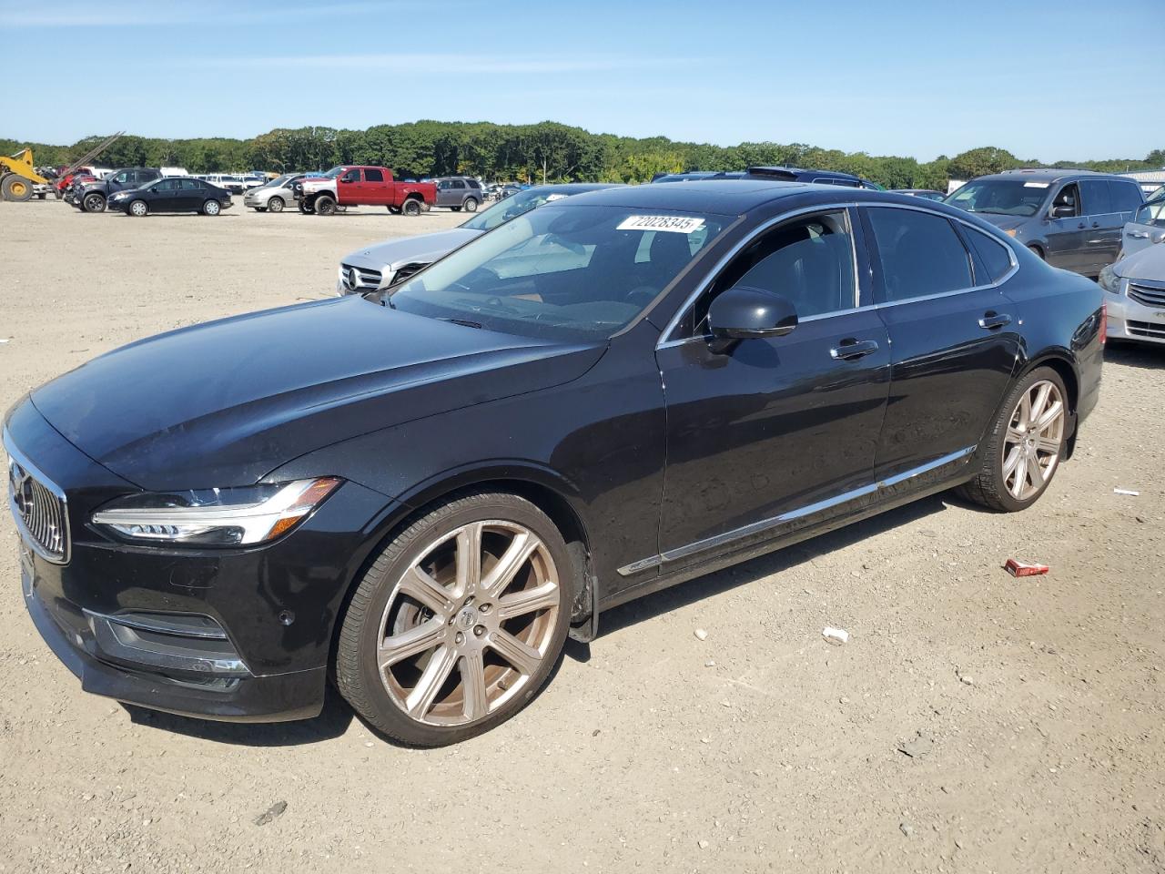 2017 Volvo S90