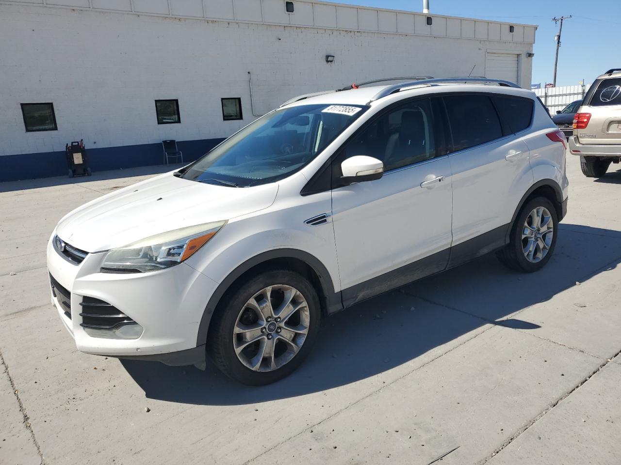 Ford Escape tit