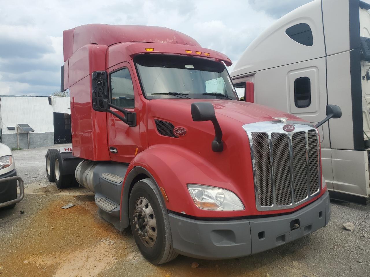 2016 Peterbilt 579