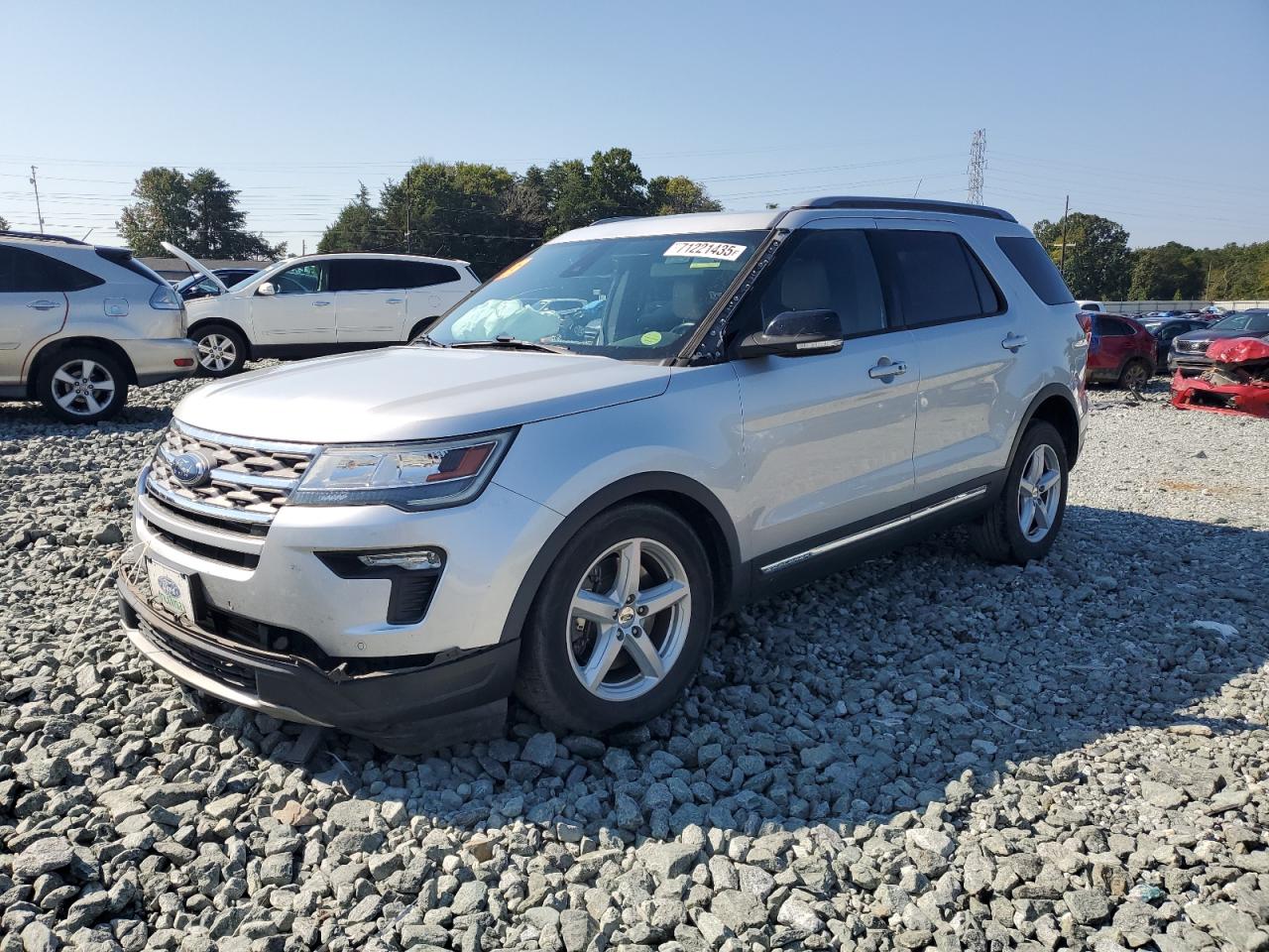 2018 Ford Explorer x XLT