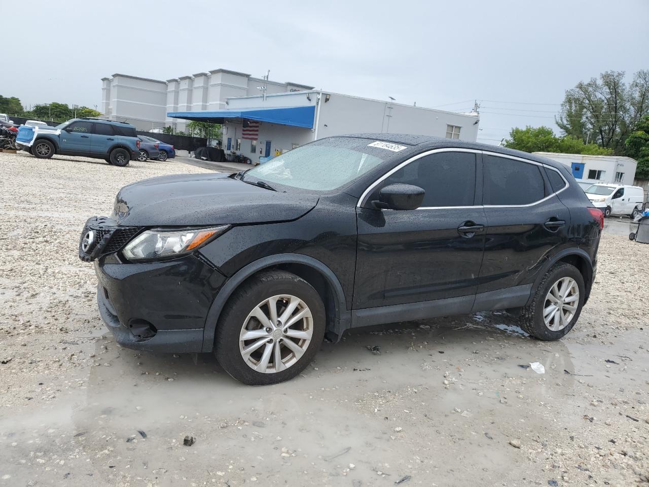 2018 Nissan Rogue sport S