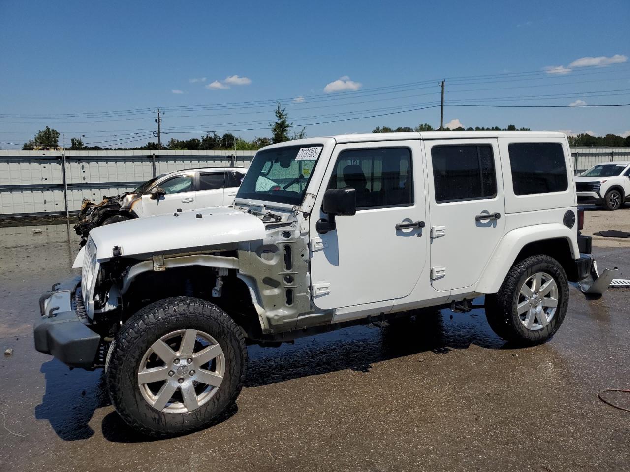 2014 Jeep Wrangler u SAHARA