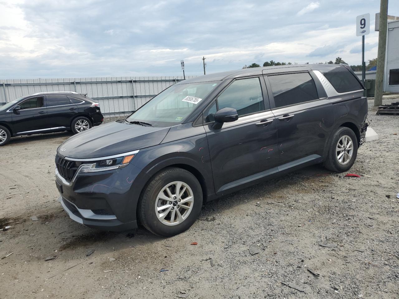 2023 Kia Carnival l LX