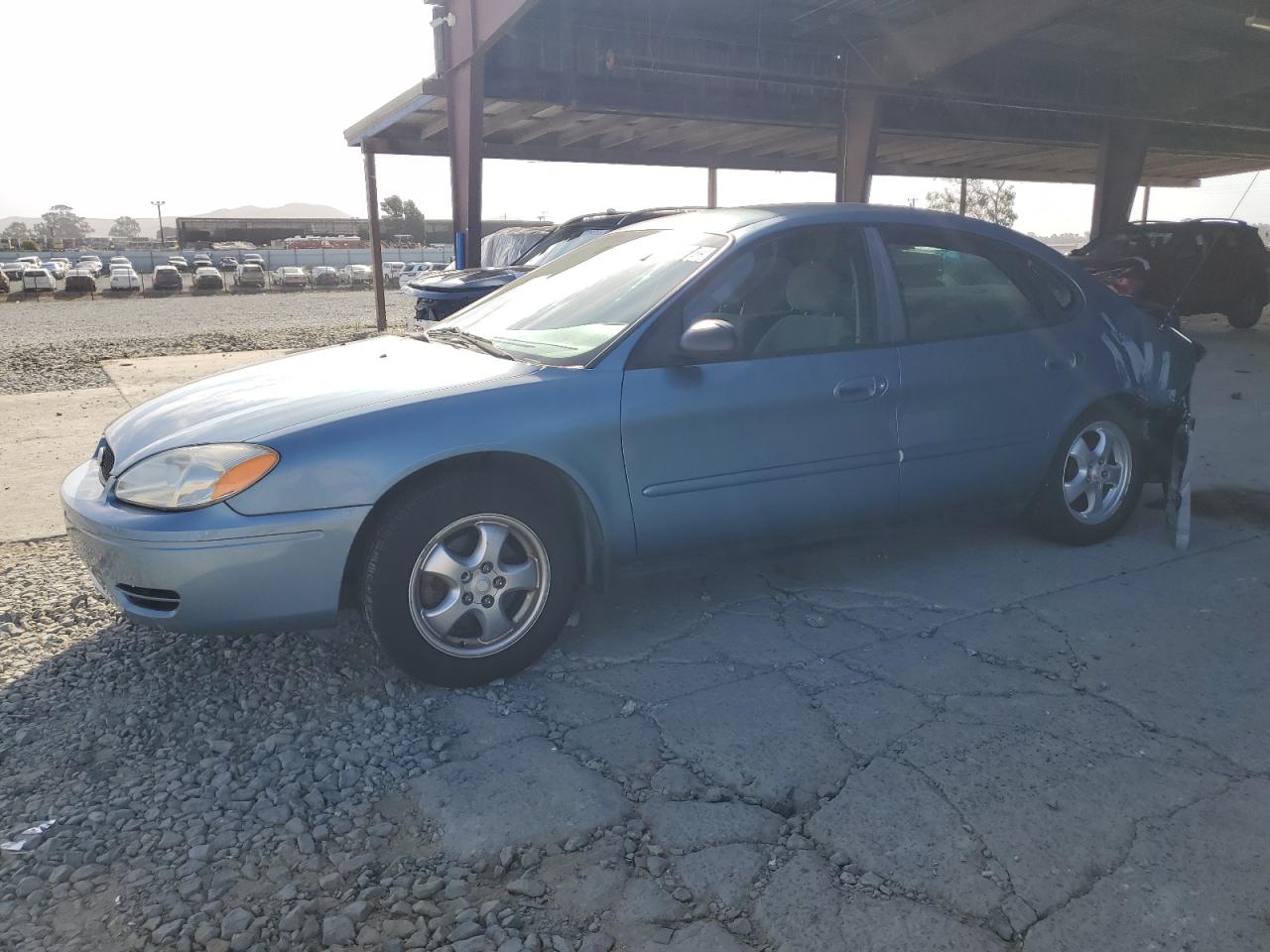 2005 Ford Taurus se SE