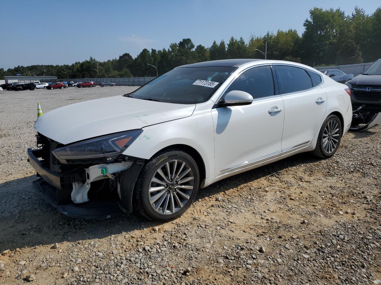 2017 Kia Cadenza