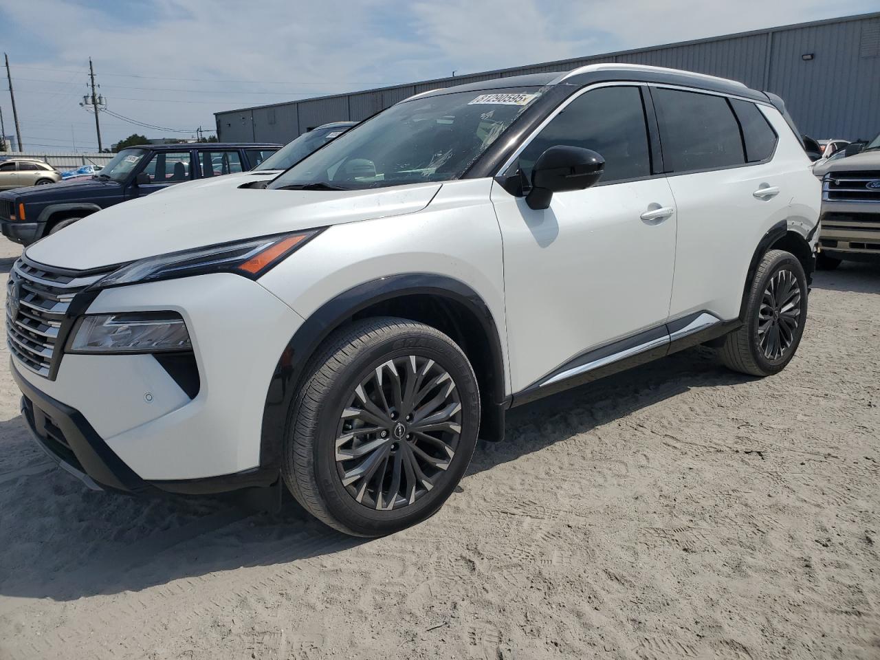 2024 Nissan Rogue plat PLATINUM