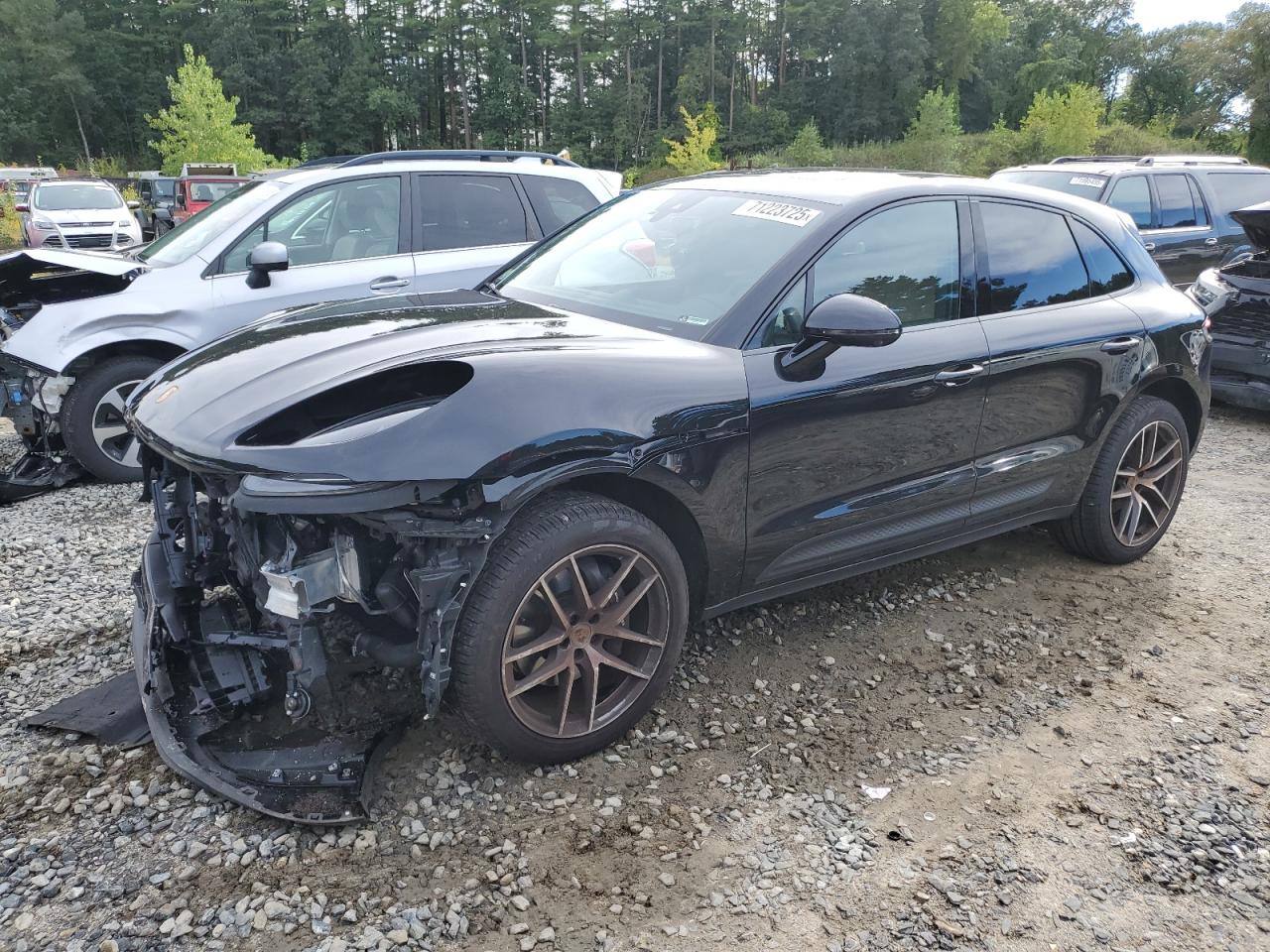 2024 Porsche Macan base BASE
