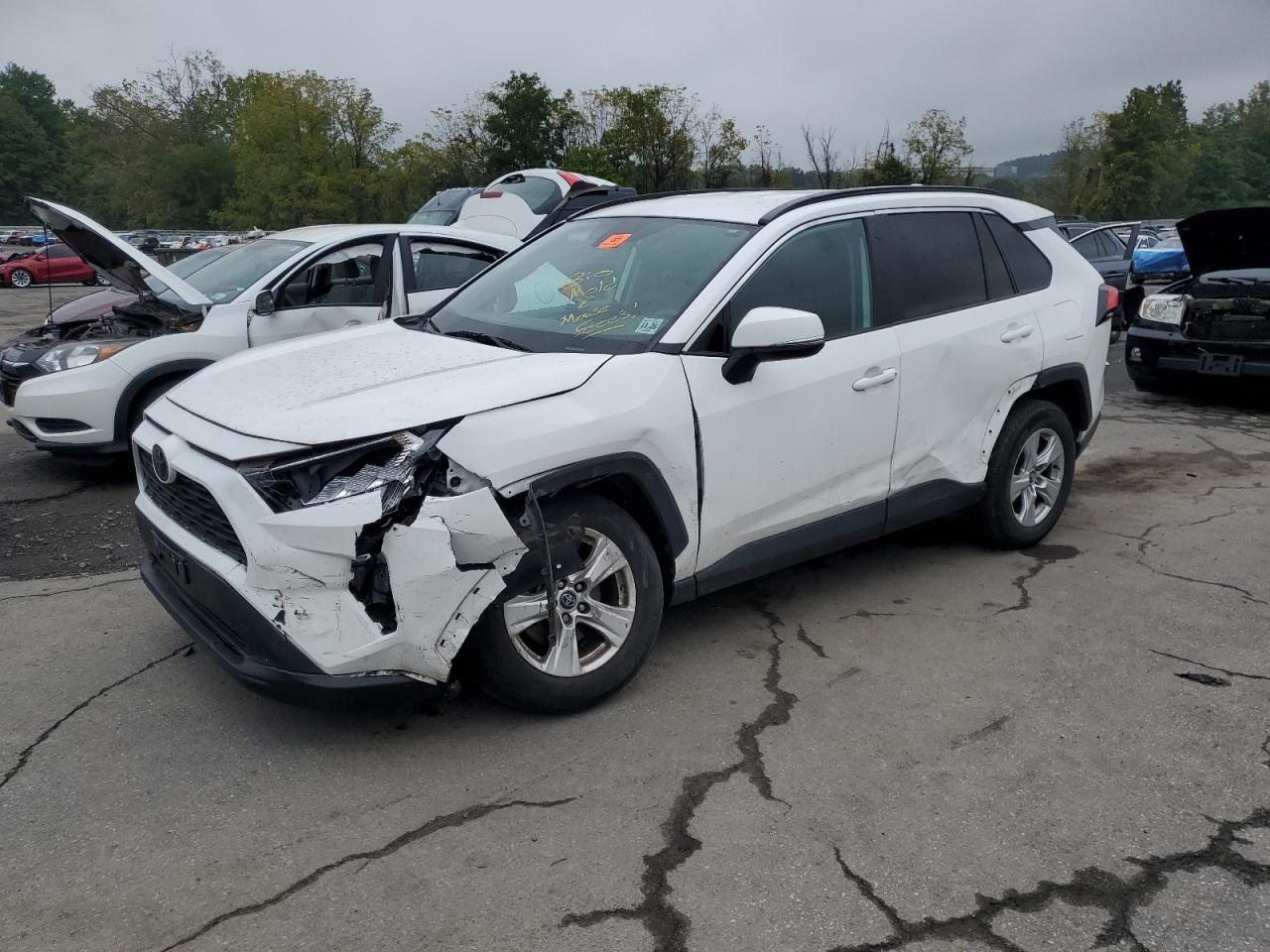 2021 Toyota Rav4 xle XLE