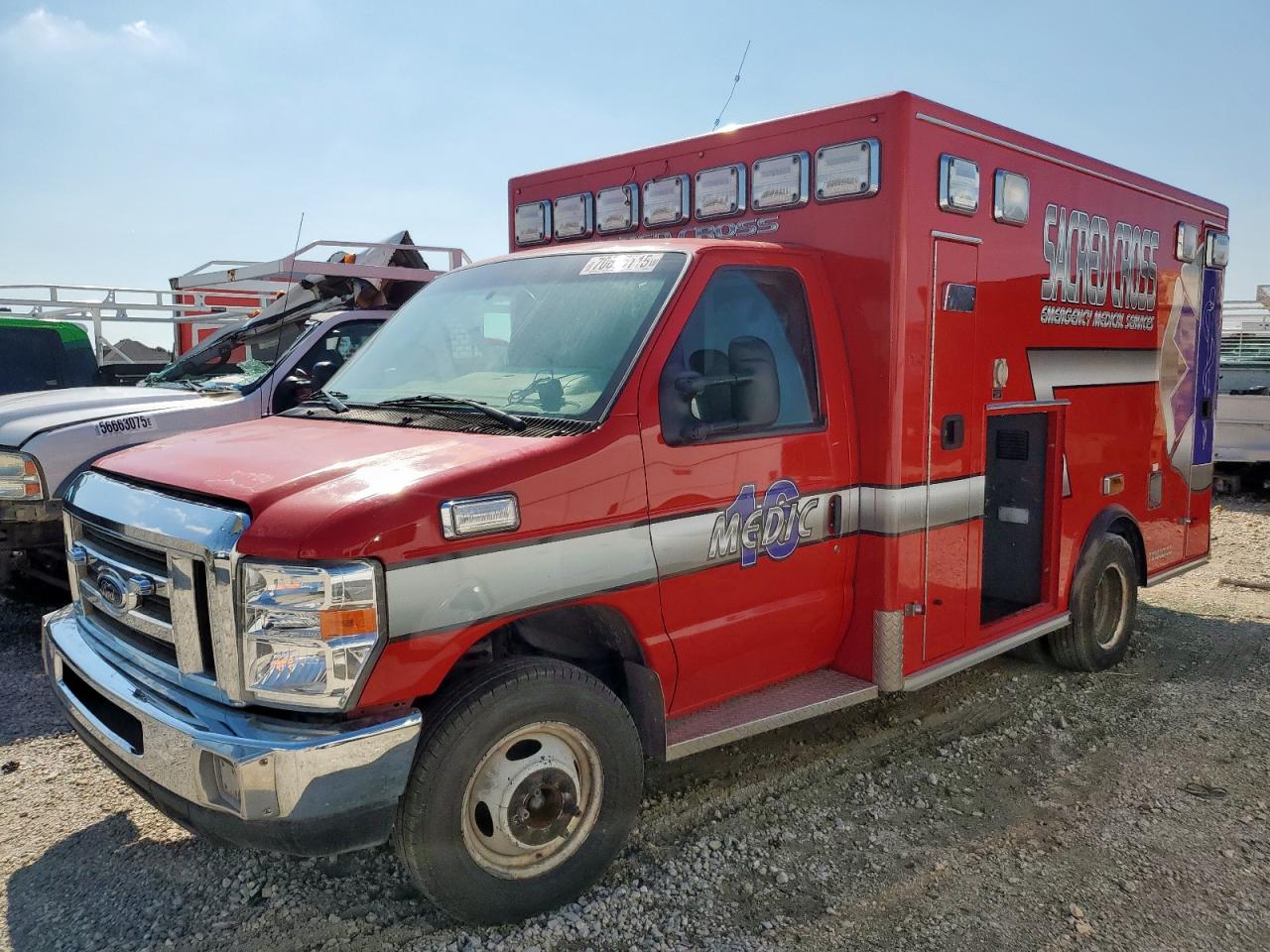 2015 Ford Econoline e350 super duty cutaway van E350 SUPER DUTY CUTAWAY VAN