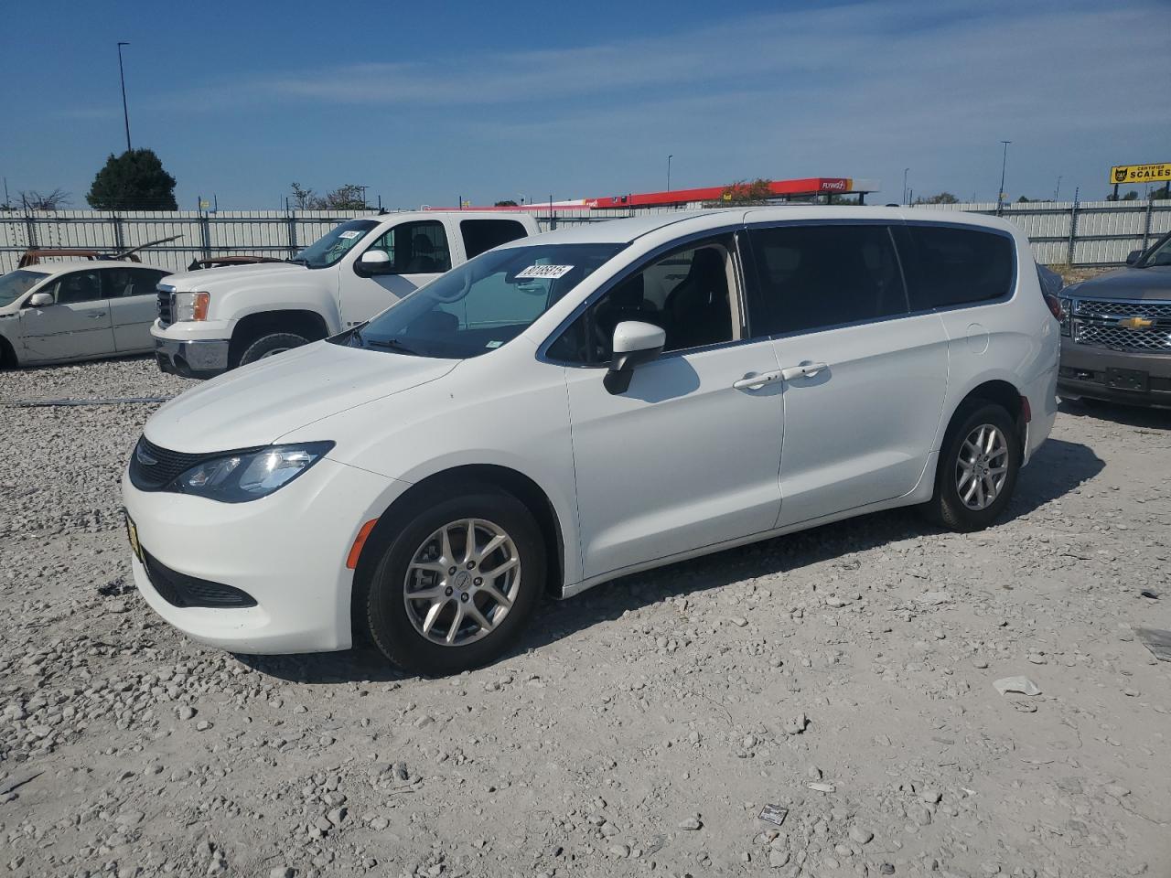 2022 Chrysler Voyager Lx