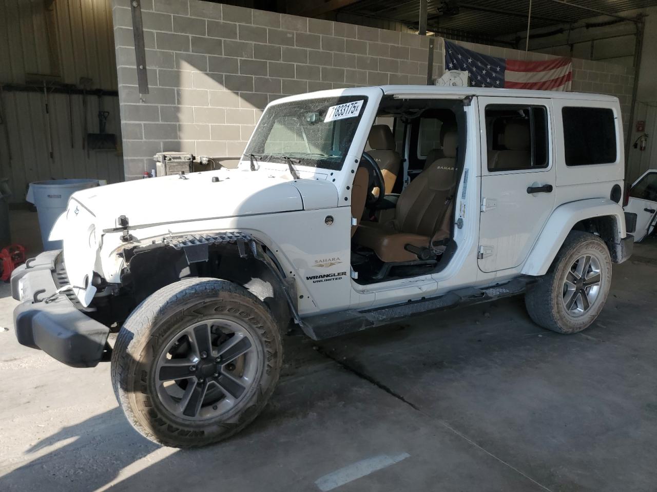 2015 Jeep Wrangler u SAHARA