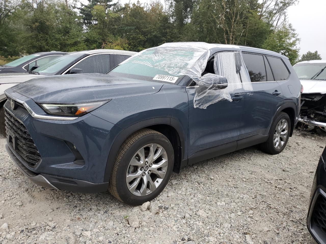 2024 Toyota Grand high XLE