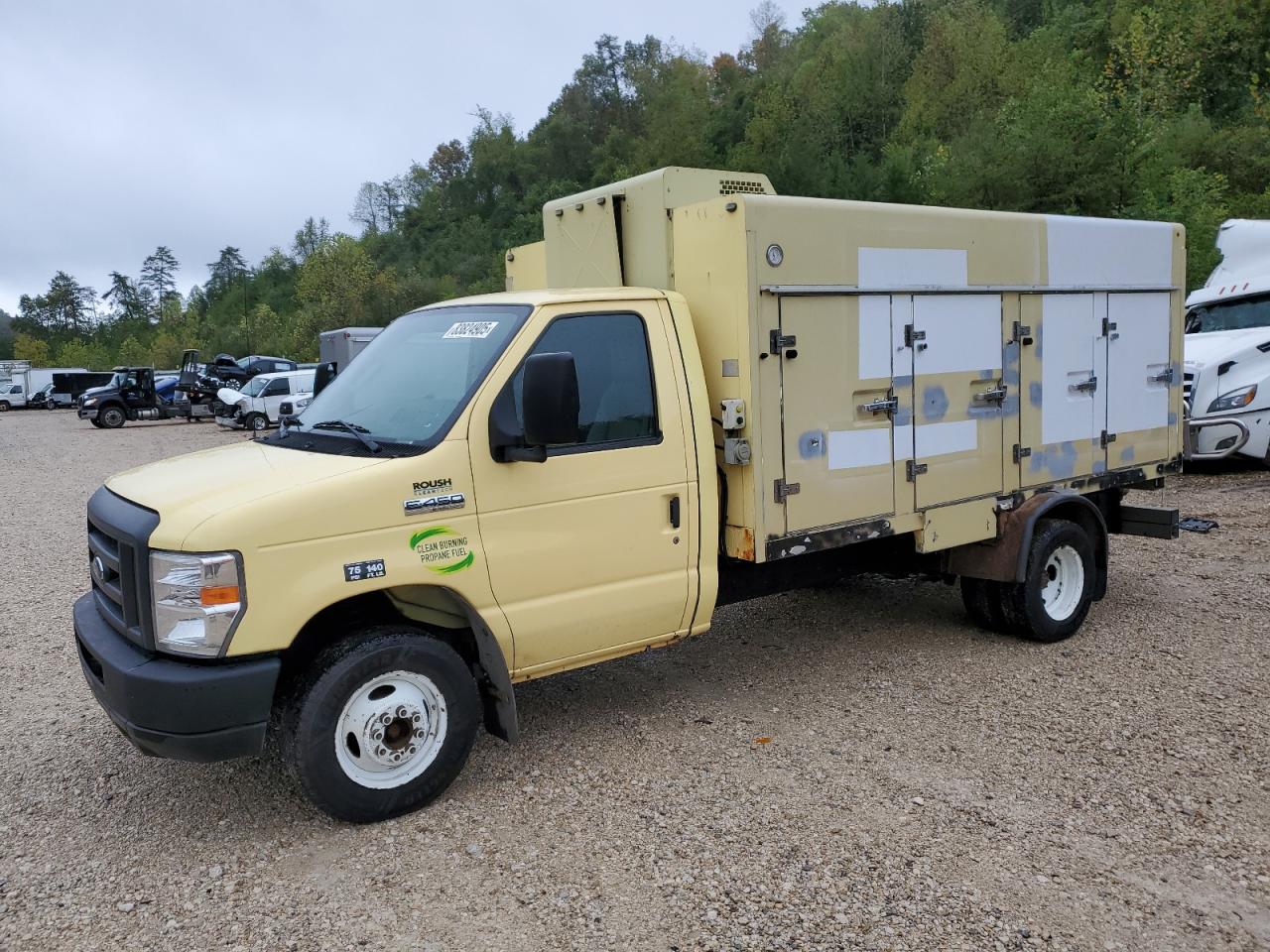 2019 Ford Econoline E450 Super Duty Cutaway Van