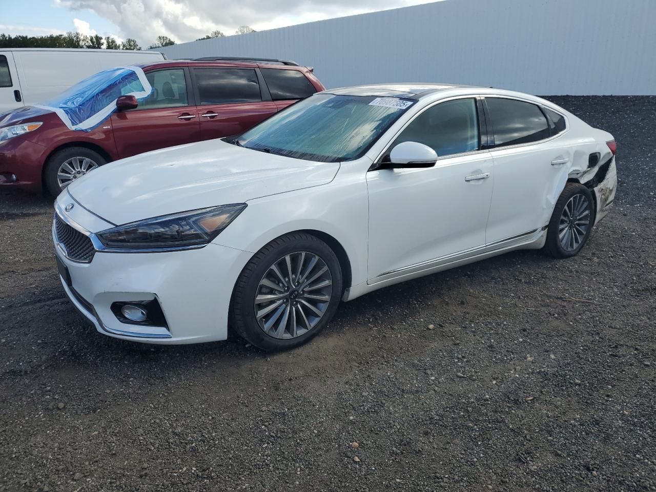 2017 Kia Cadenza