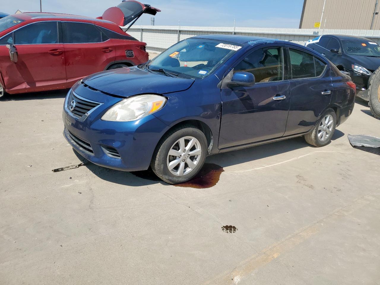 2014 Nissan Versa s S