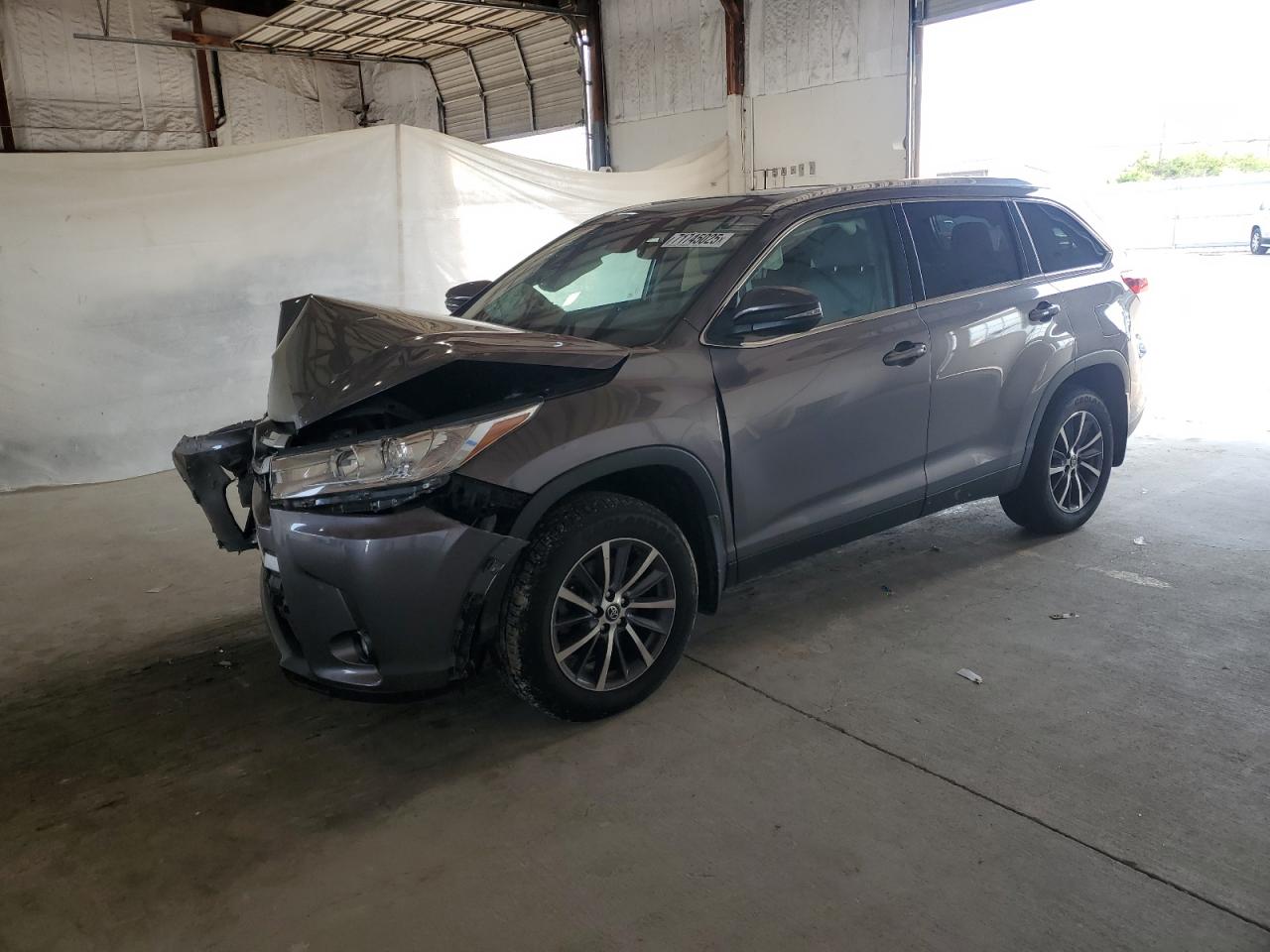 2019 Toyota Highlander se SE