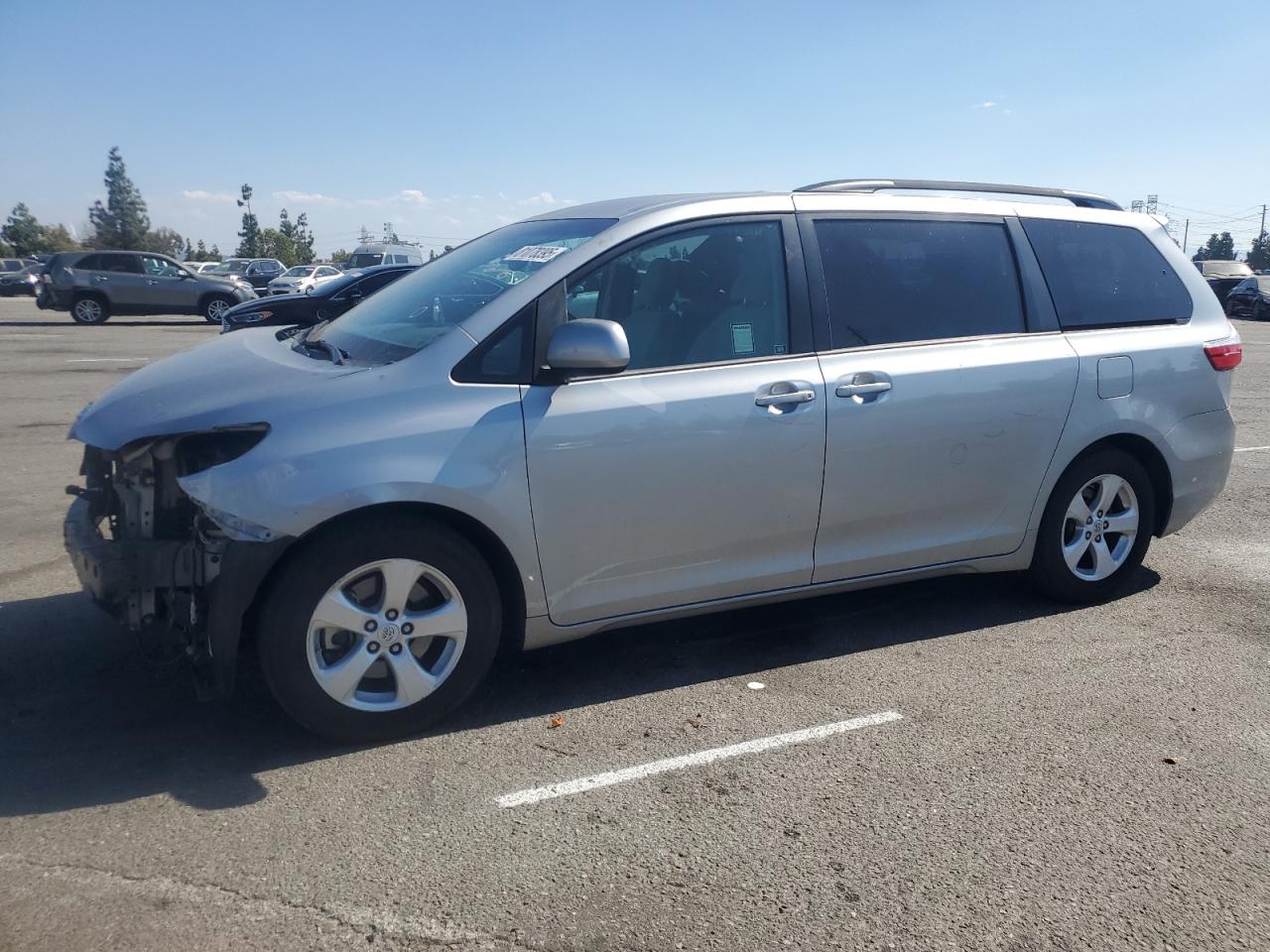 2015 Toyota Sienna le LE