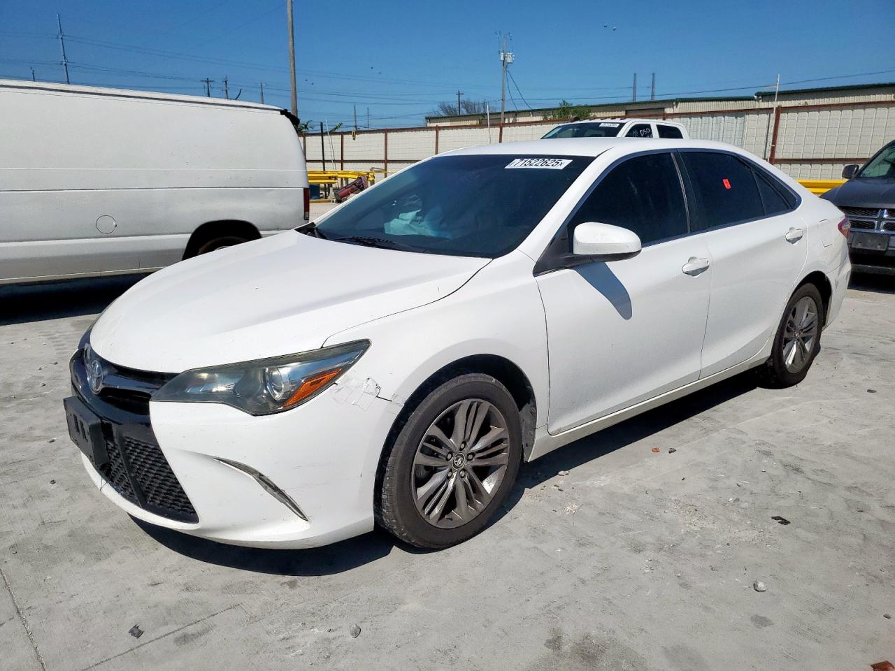 2016 Toyota Camry le LE