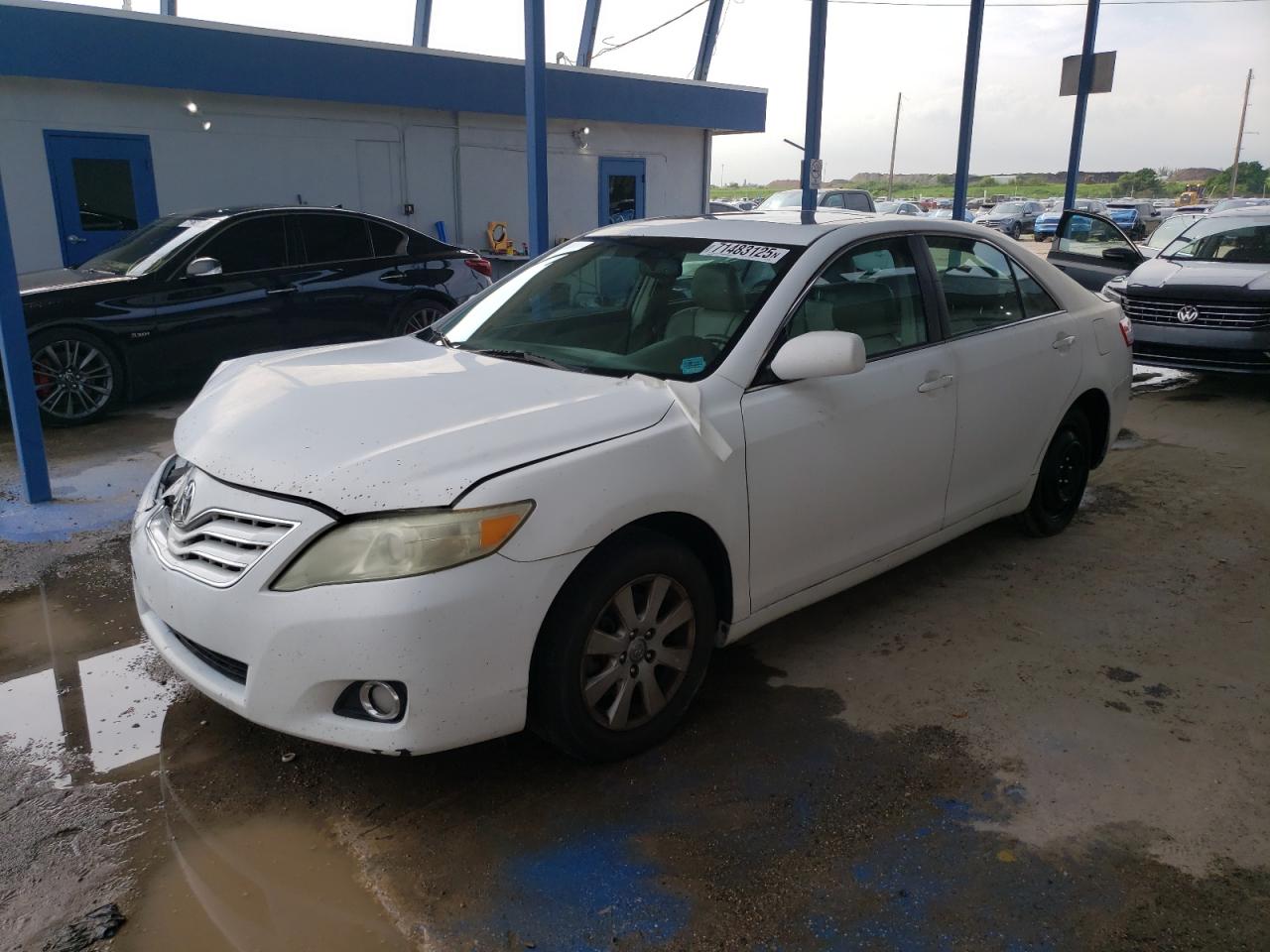 2010 Toyota Camry base BASE
