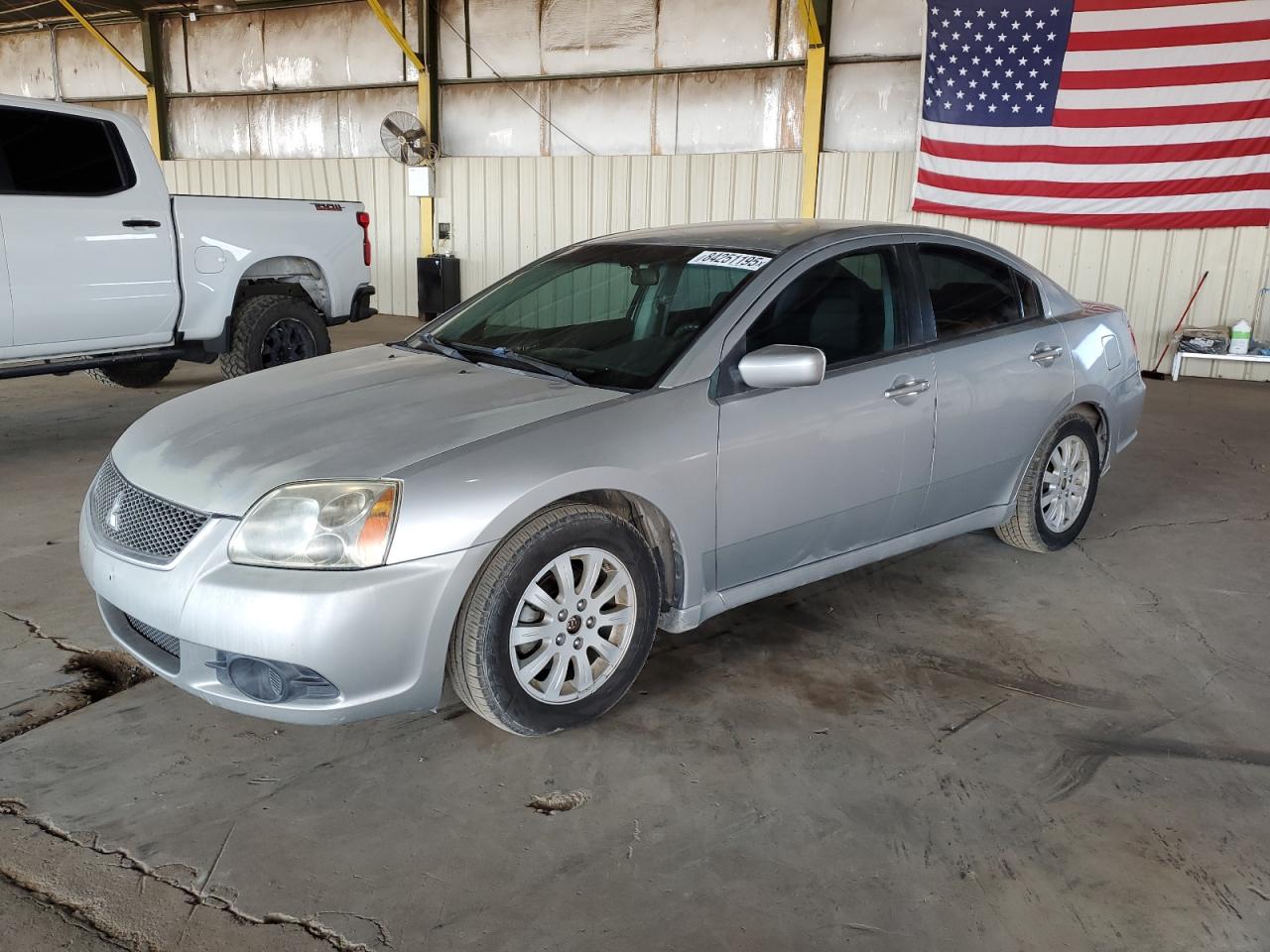 Mitsubishi Galant