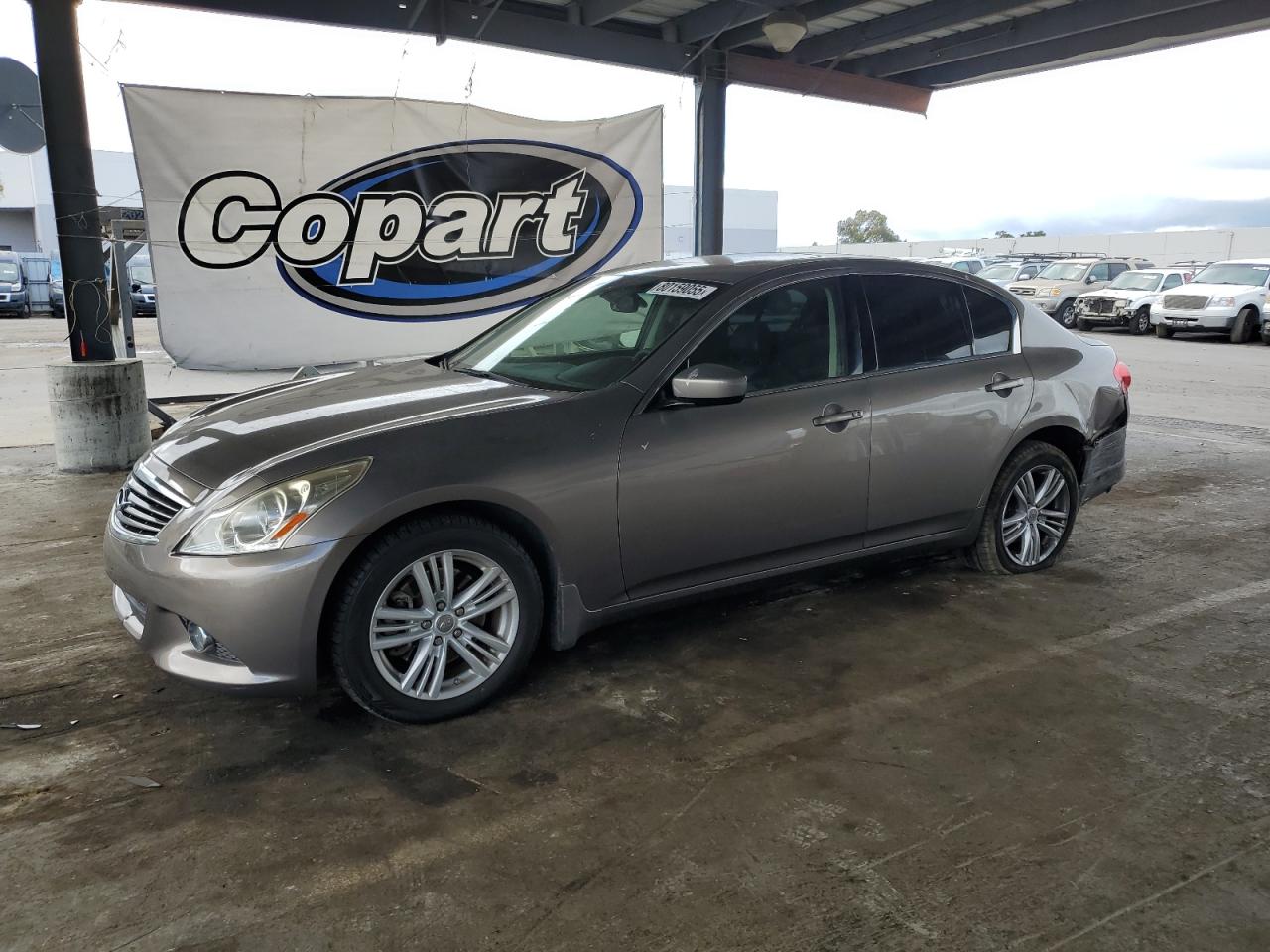 2012 Infiniti G37