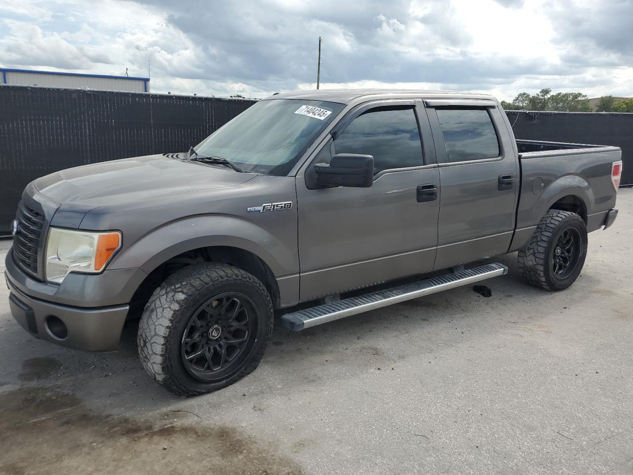 2014 Ford F150 super SUPERCREW