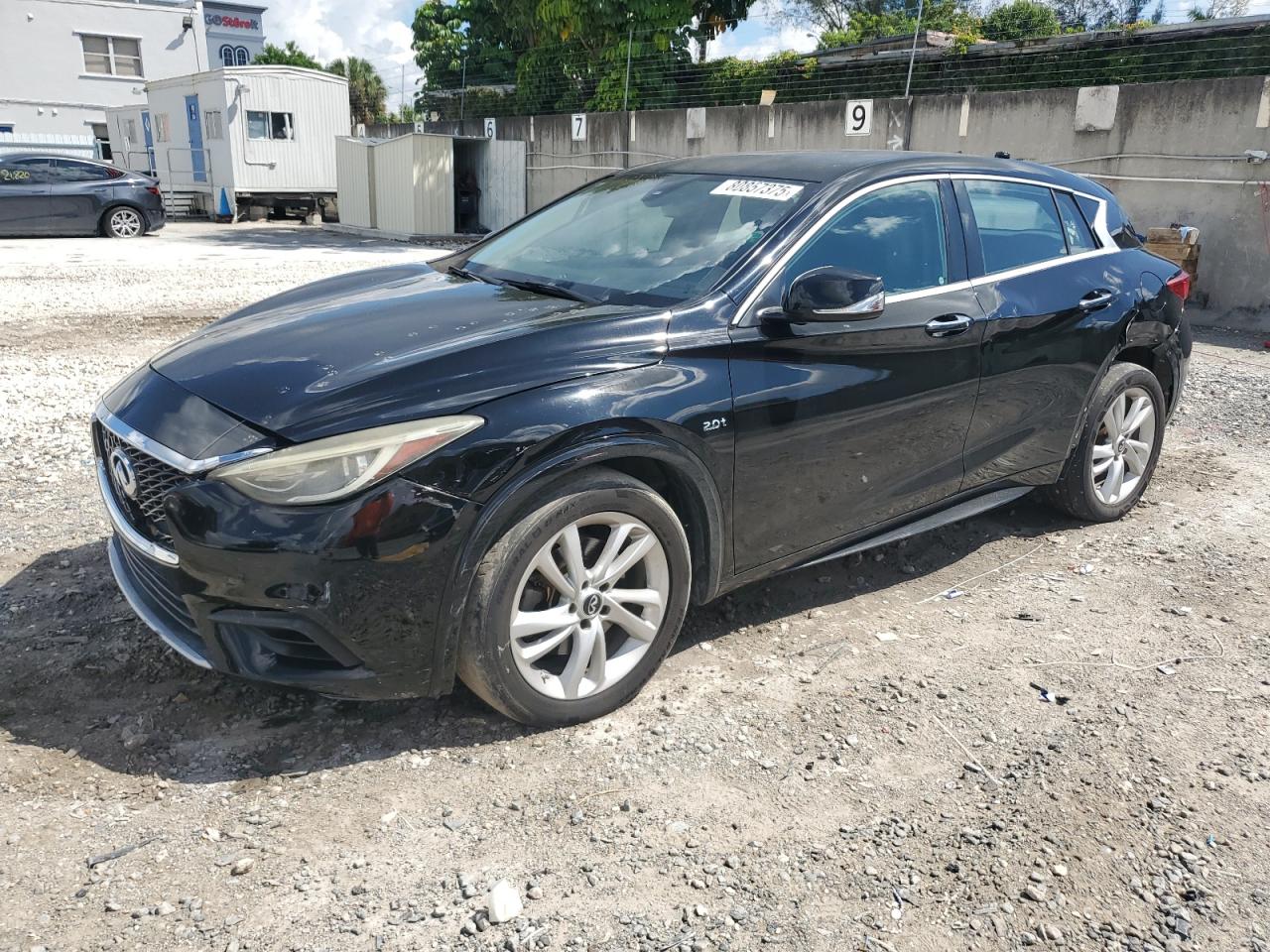 2018 Infiniti Qx30 base BASE