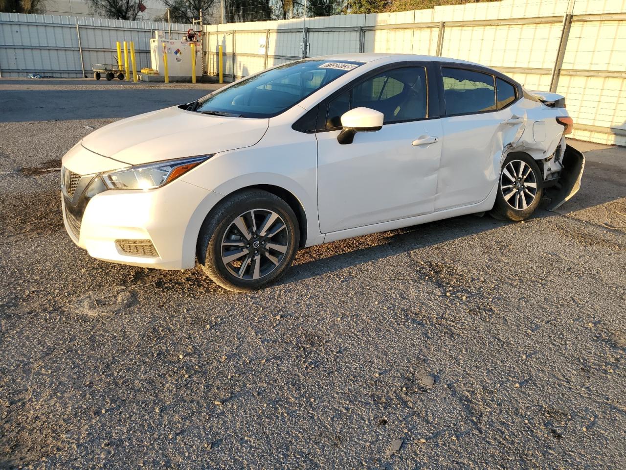 2022 Nissan Versa sv SV
