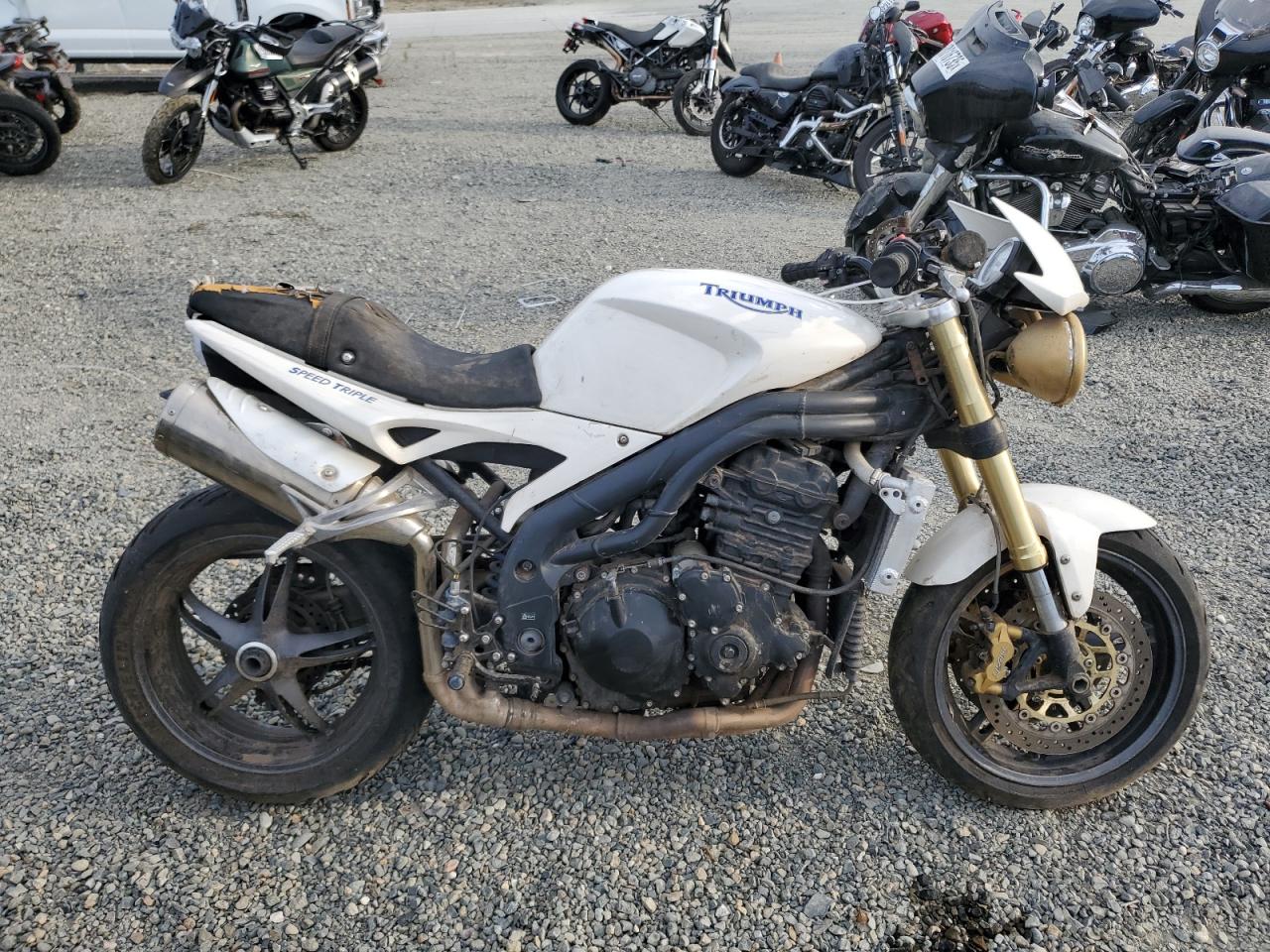 2006 Triumph motorcycle Speed trip TRIPLE