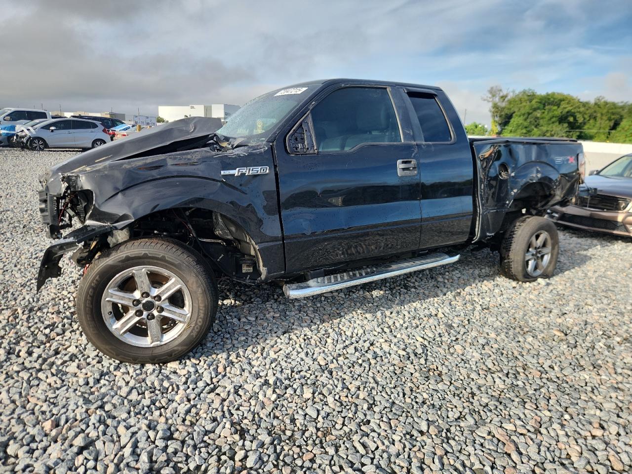 2013 Ford F150 super SUPER CAB
