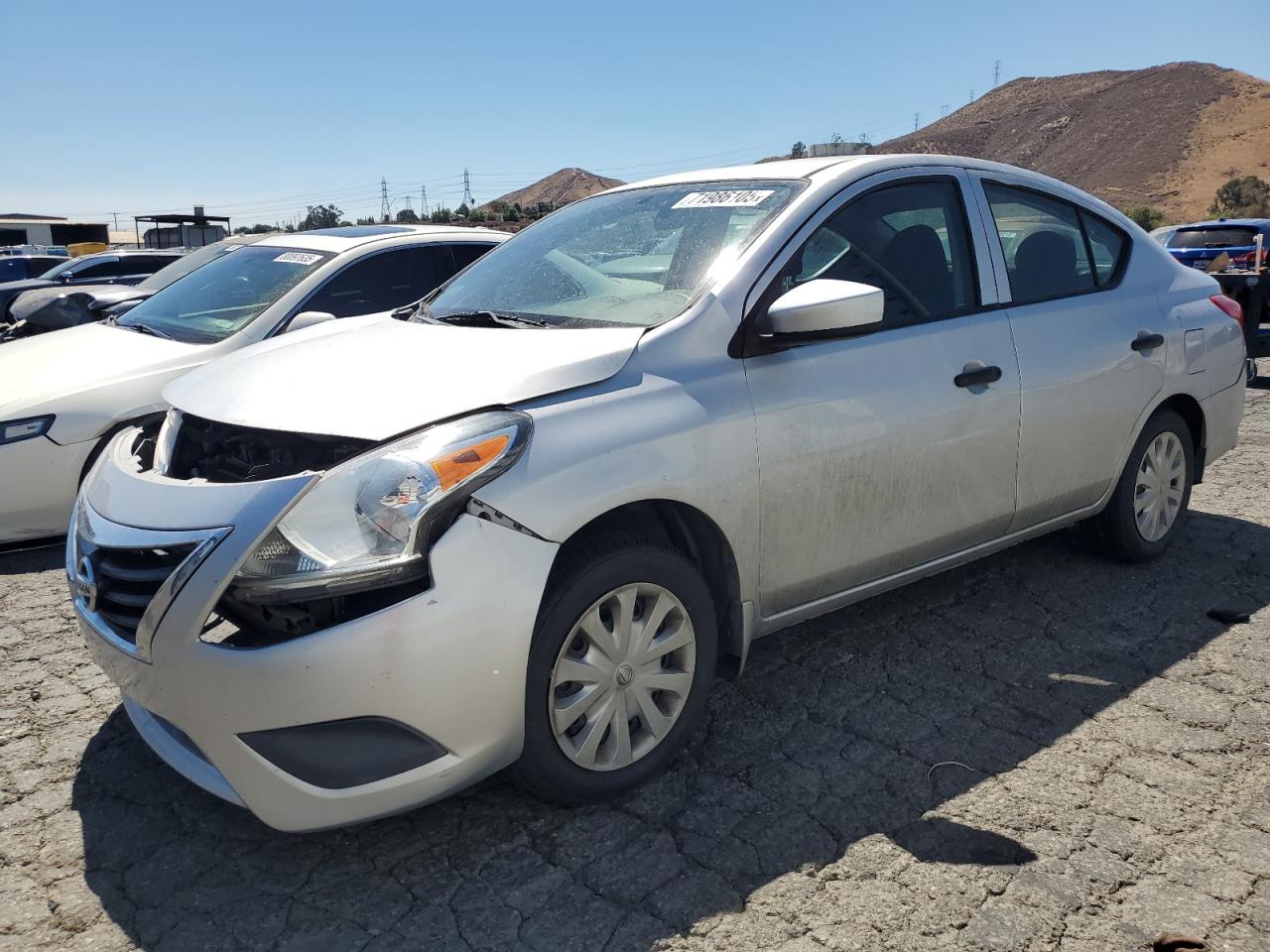 2018 Nissan Versa s S