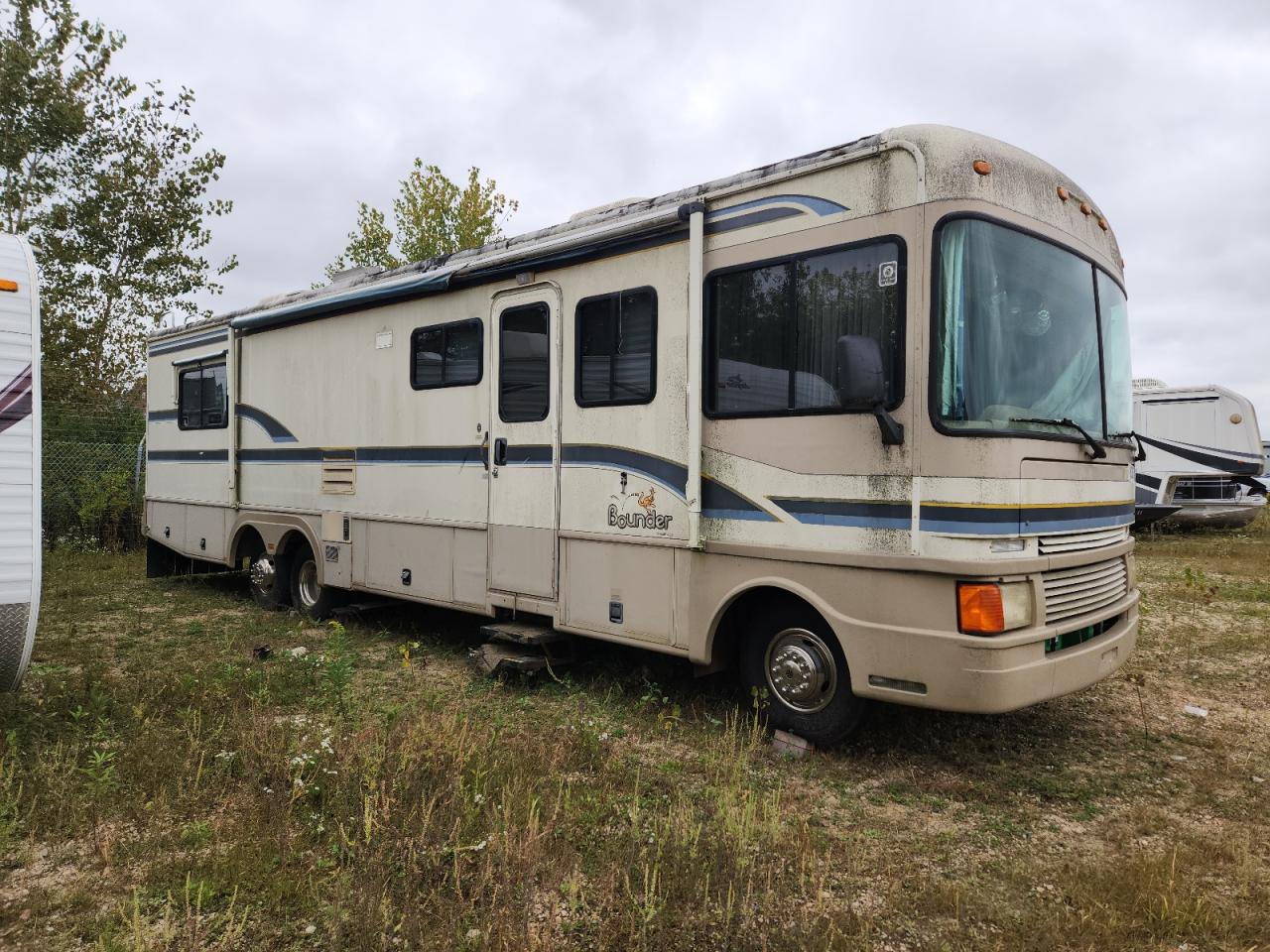 1997 Ford F530