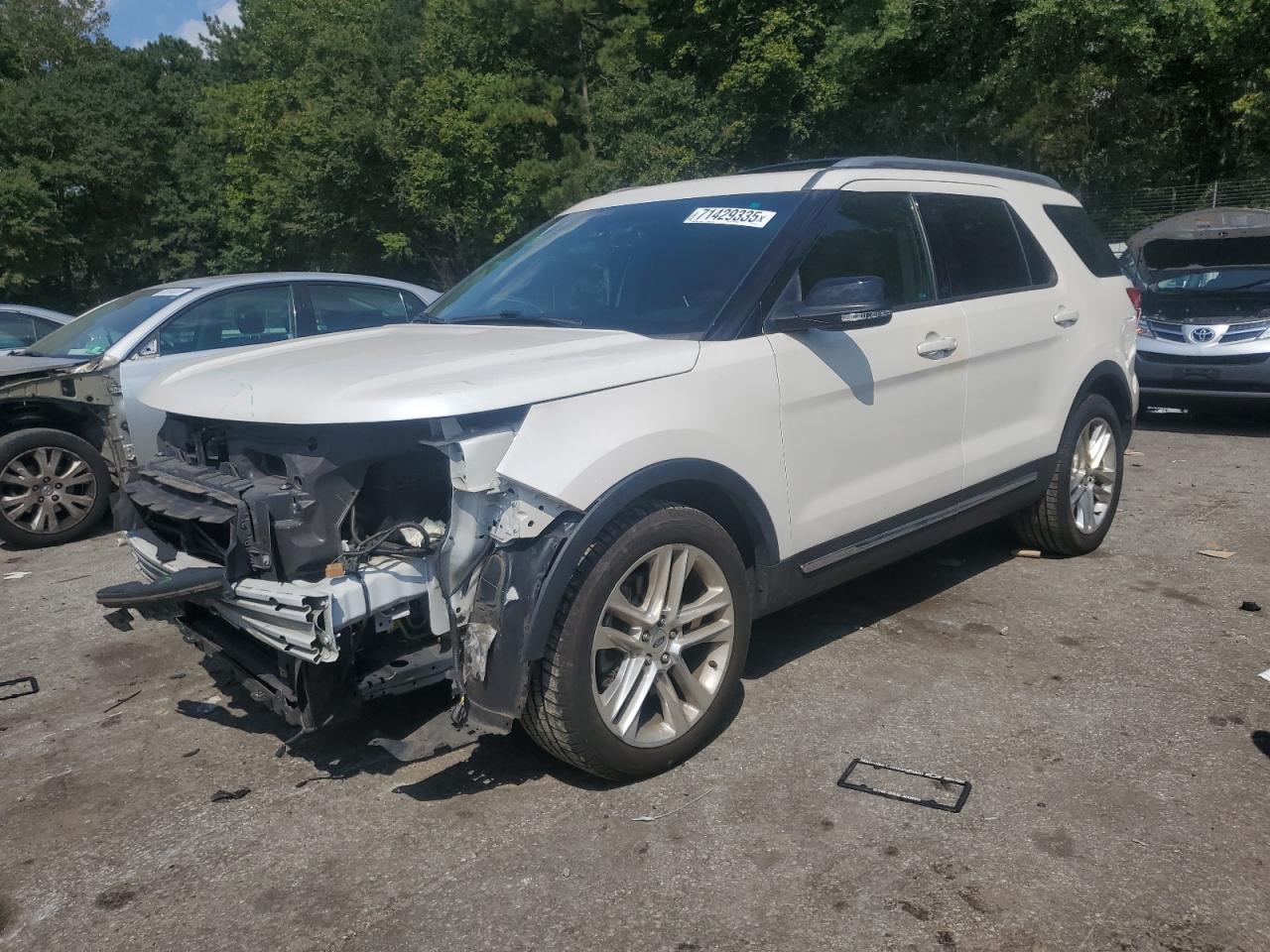 2016 Ford Explorer x XLT