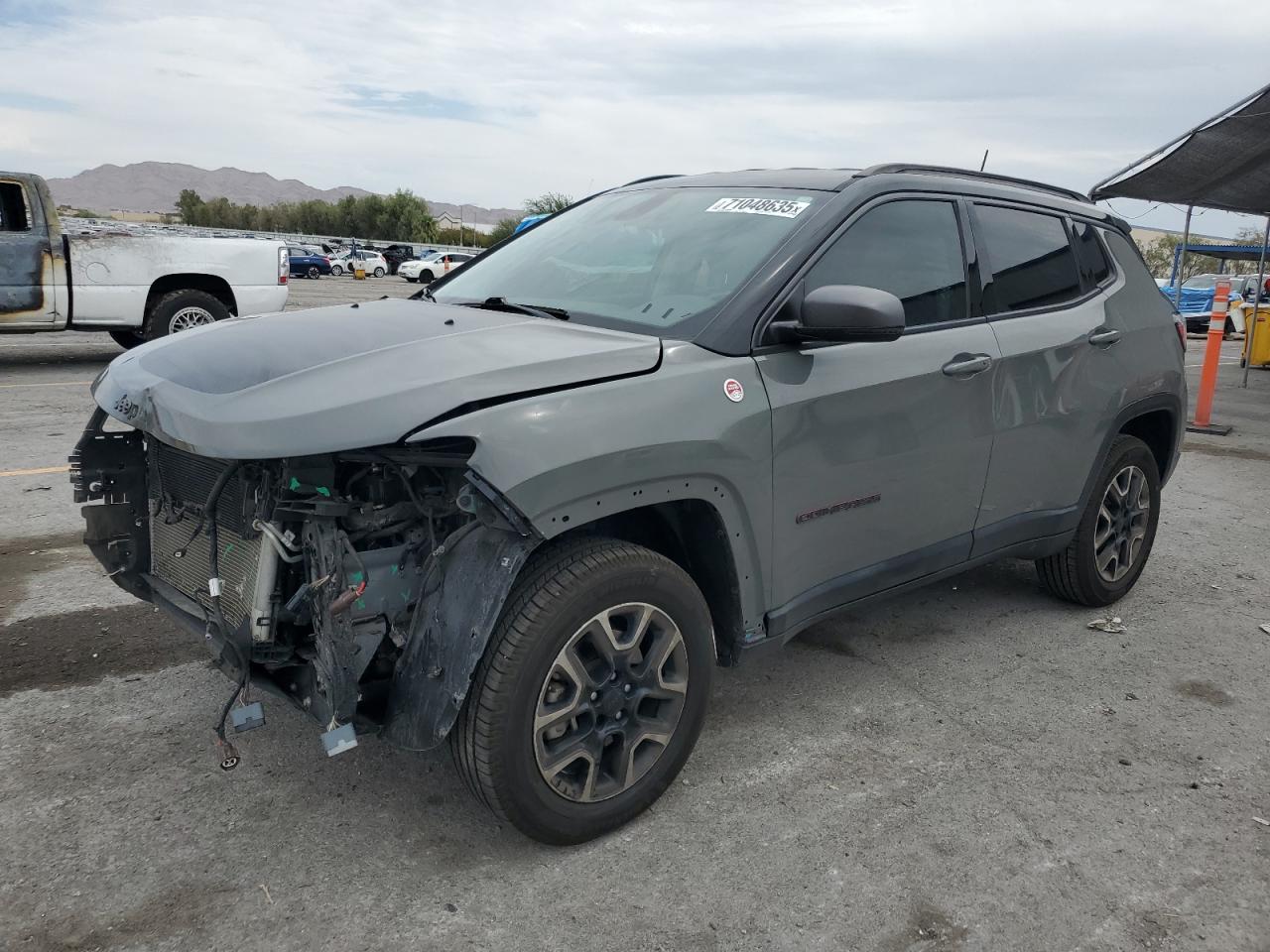 2020 Jeep Compass tr