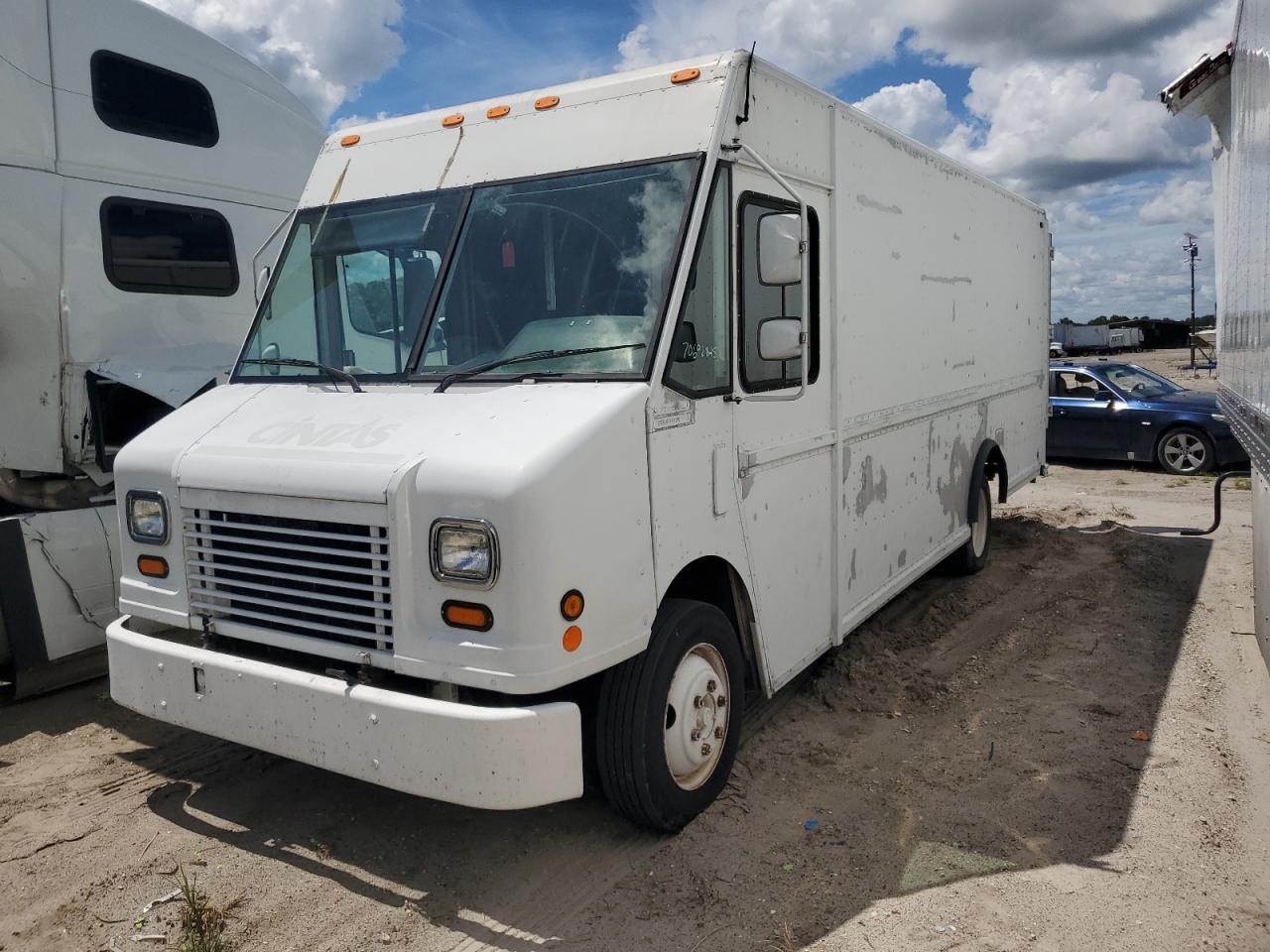 2005 Freightliner Chassis m