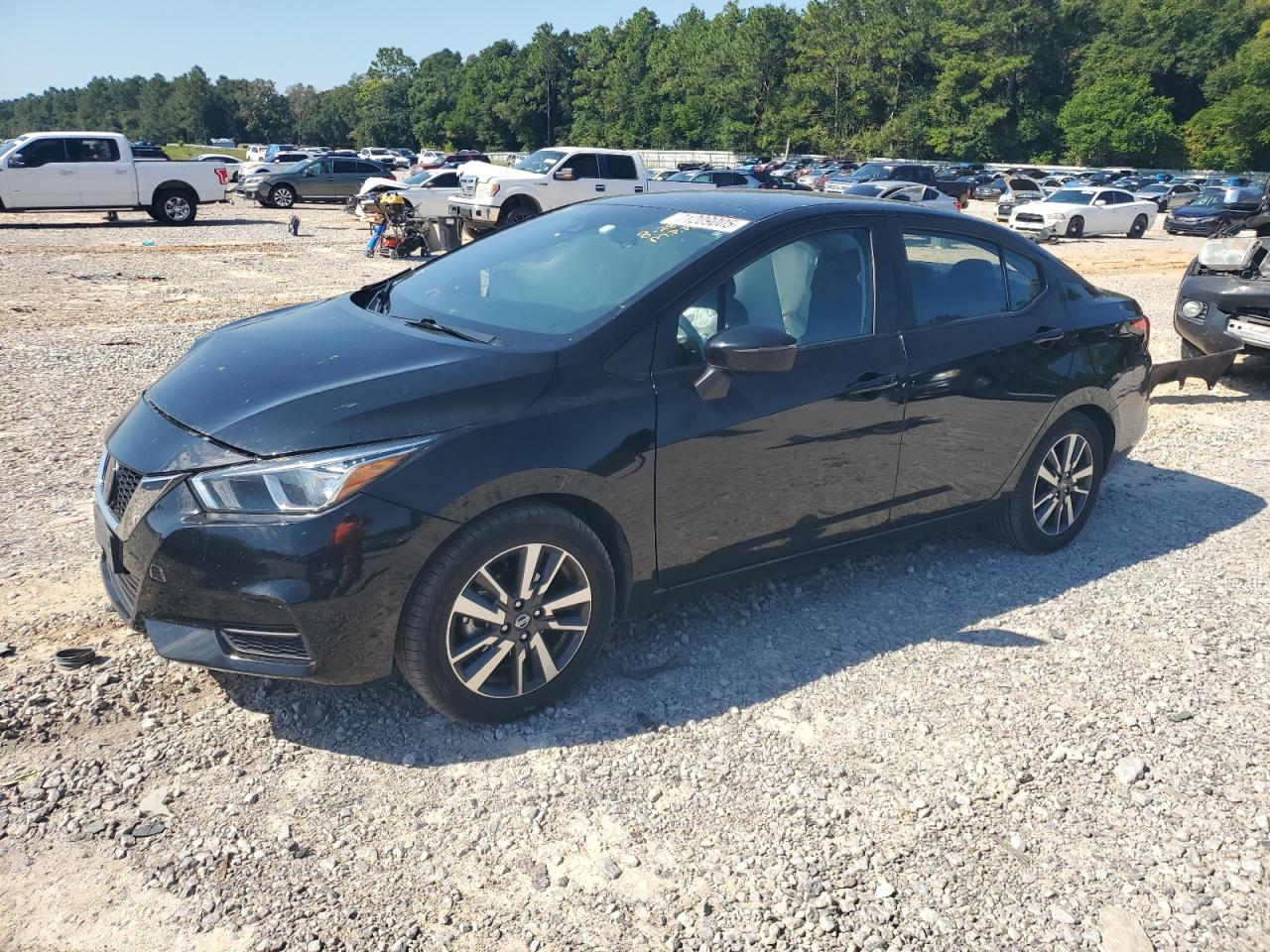 2021 Nissan Versa sv SV