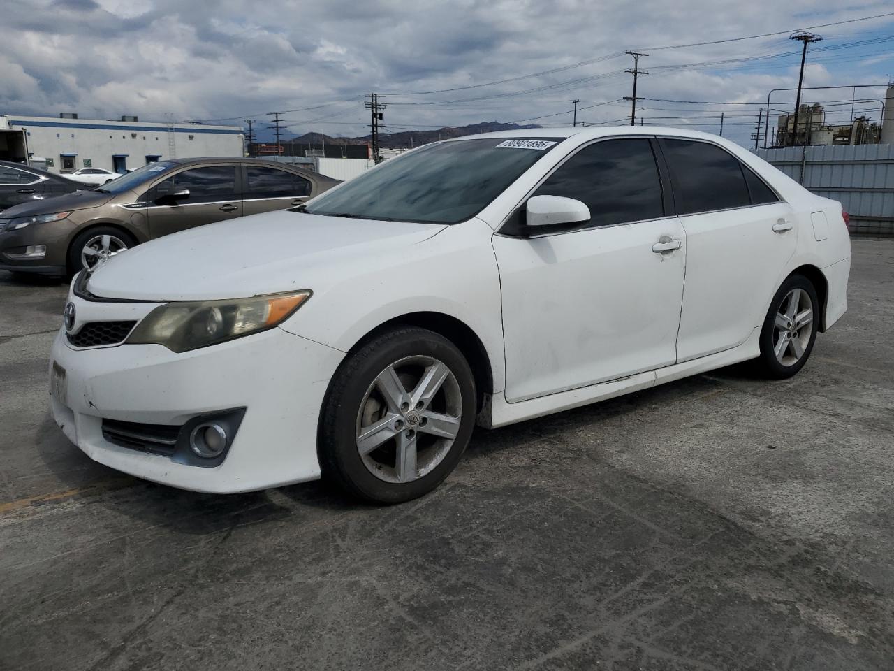 2012 Toyota Camry hybr BASE