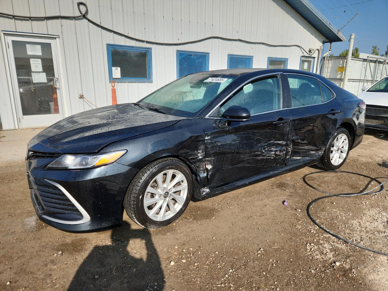 2022 Toyota Camry le LE