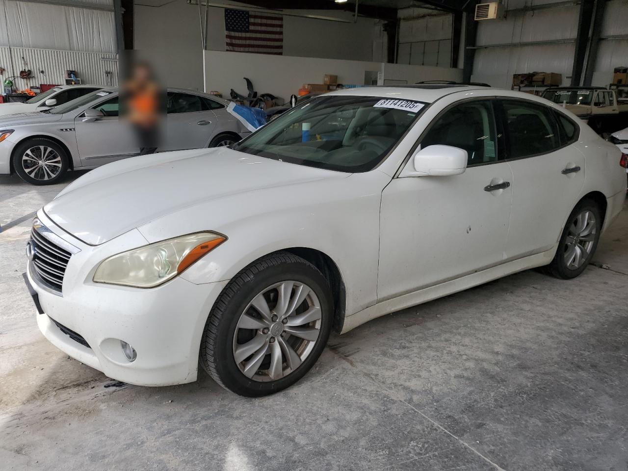 2011 Infiniti M37