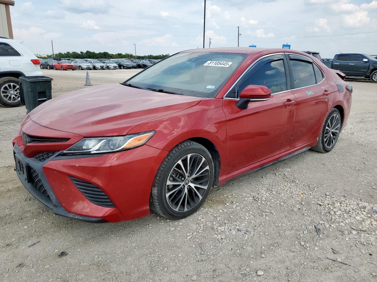 2020 Toyota Camry se SE
