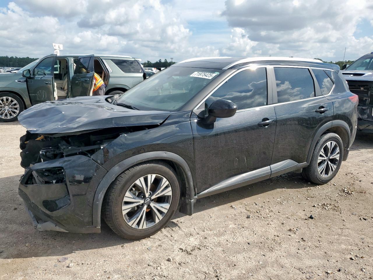 2023 Nissan Rogue sv SV