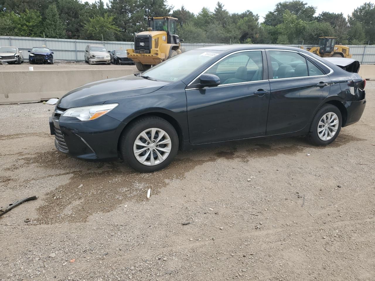 2015 Toyota Camry le LE