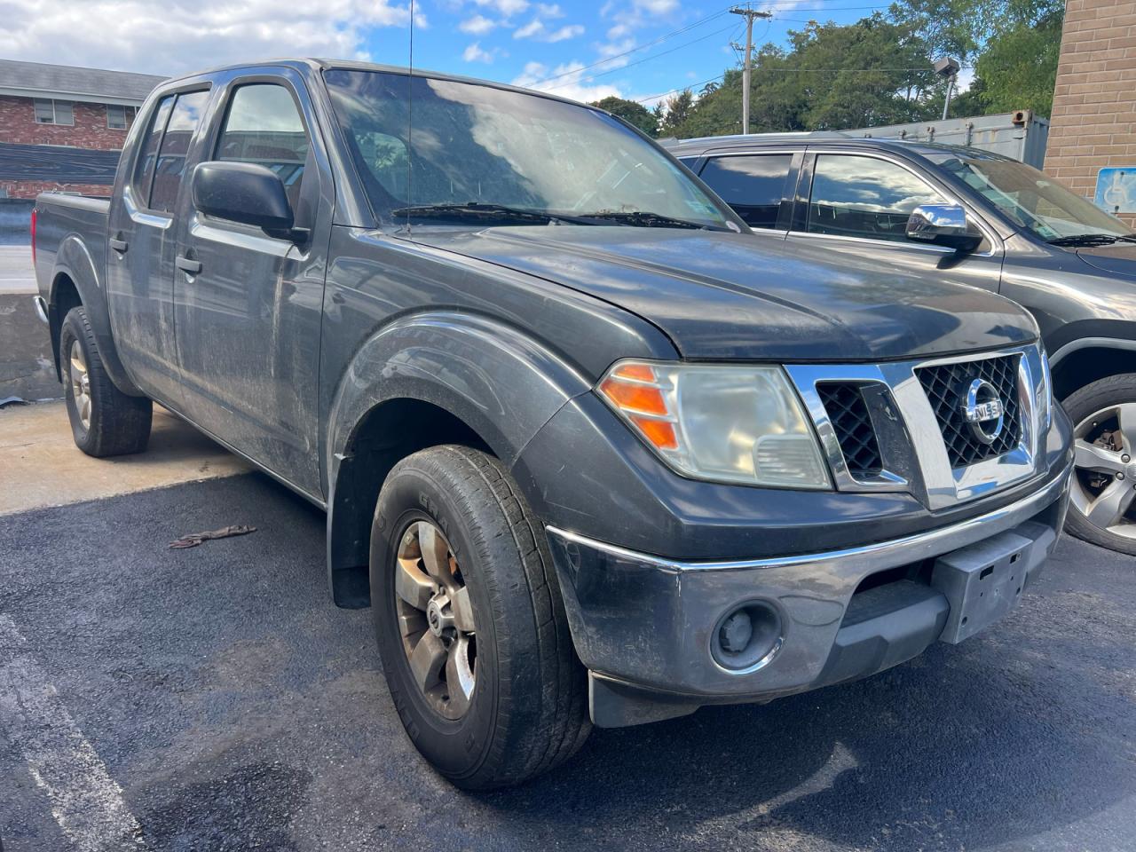2010 Nissan Frontier c CREW CAB SE