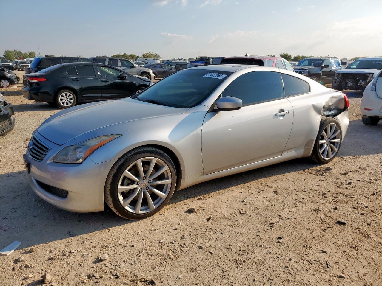2010 Infiniti G37