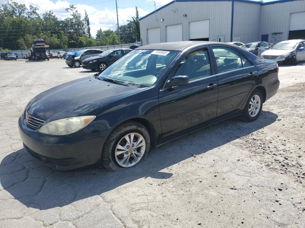 2005 Toyota Camry le LE