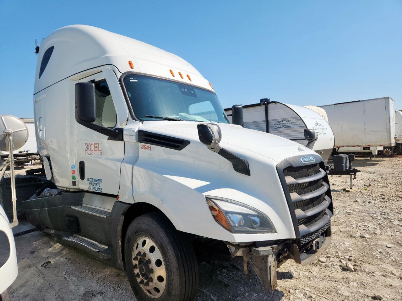 2023 Freightliner Cascadia 126