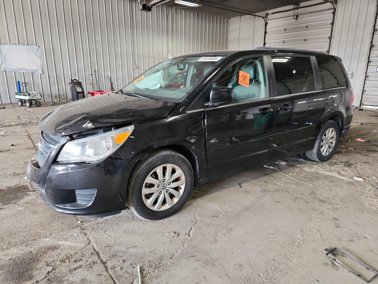 2012 Volkswagen Routan se SE