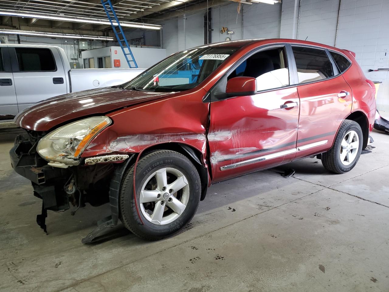 2013 Nissan Rogue s S