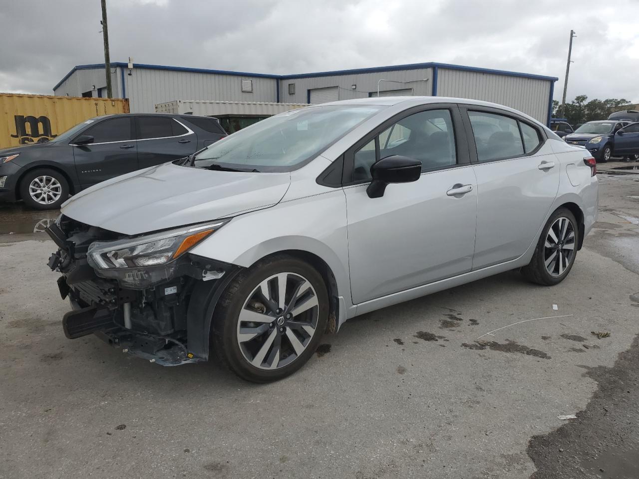 2020 Nissan Versa sr SR